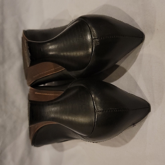 Naturalizer black leather kitten heel pumps - Picture 9 of 16
